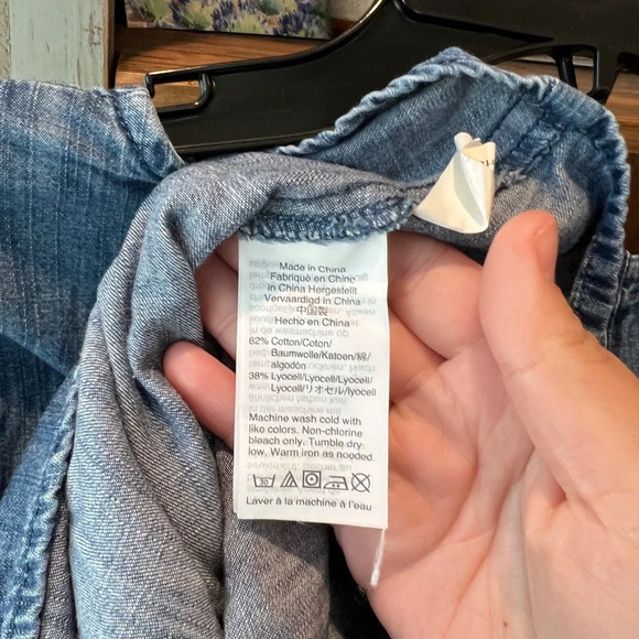 Madewell women’s L/S denim tiered button back top size XS - Picture 7 of 8